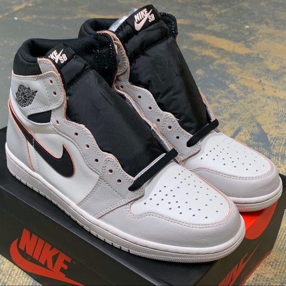 Air Jordan 1 Hi Retro Defiant NYC Paris CD6578-006 - Picture 4 of 8